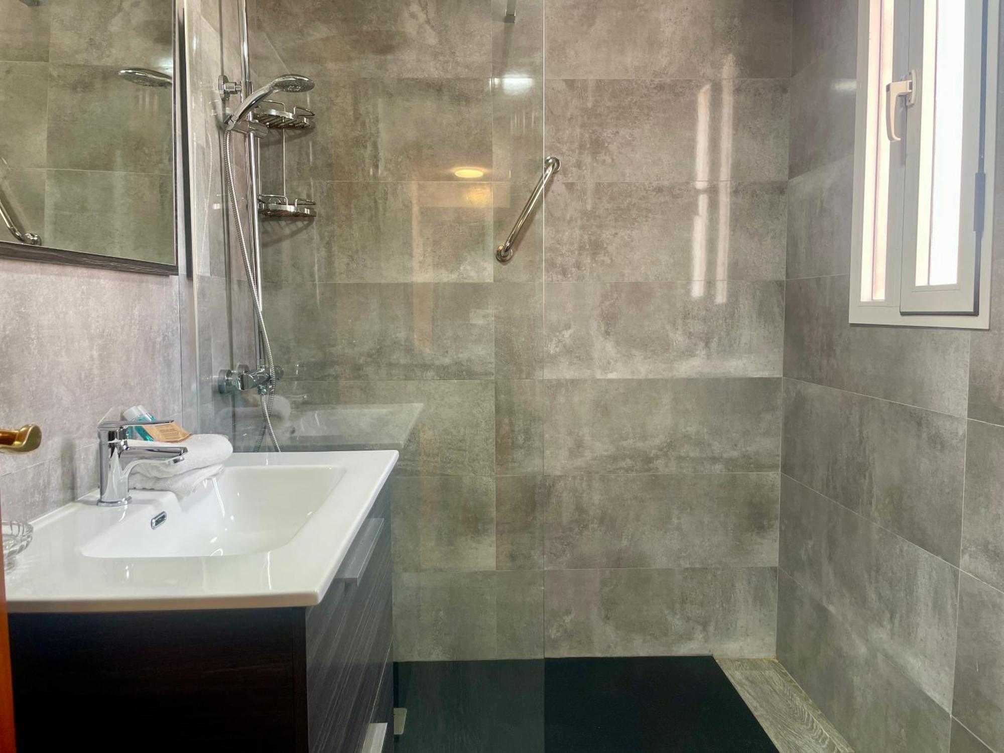 Apartamento Ocean 2 By Gestaltur Benidorm Bagian luar foto